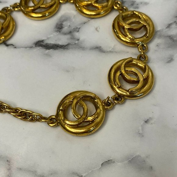 CHANEL Vintage 1983 Gold Plated Round Logo CC Brac - Picture 5 of 9